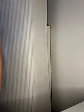 Milla__one - top with no bra ;)