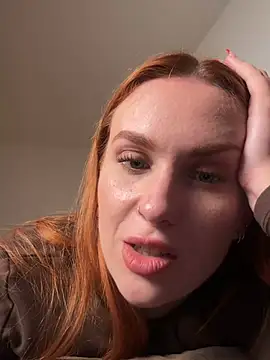 ChiaraVelvet - Play with boobs 1min. 😈