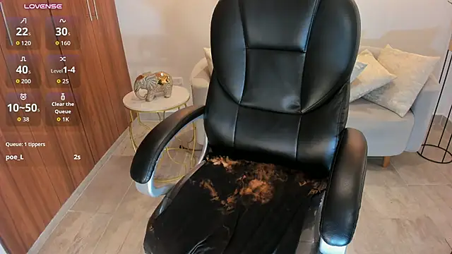 Shary_leon - vibrates my lush
