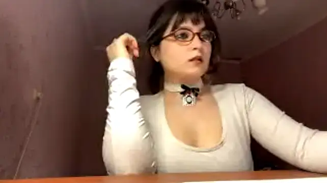 ElizzaLilla - bend down in front of the camera 1 min