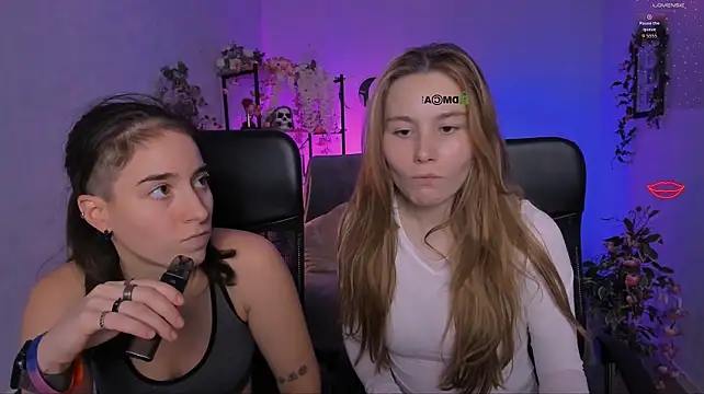 Khloebeauty - show titis 2 girl