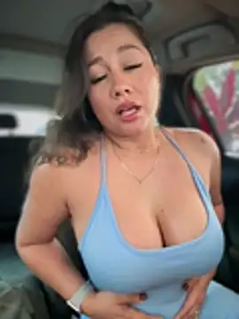 ValeryGrey - I can't moan loudly people around🤫🔥