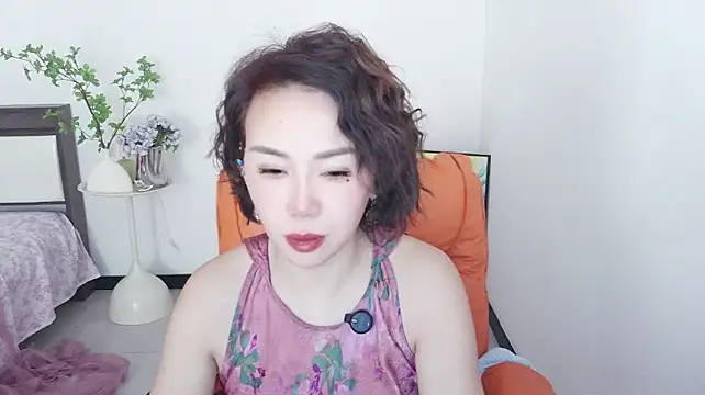 Qinqin428 - 离异带娃赚奶粉 感谢大哥支持♥