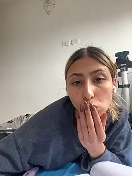 Ameellie - TOPLESSS+OIL IN BOOBS+1minControltoy