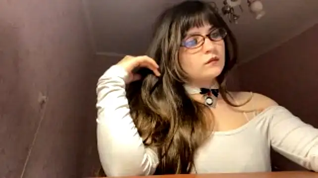 ElizzaLilla - bend down in front of the camera 1 min