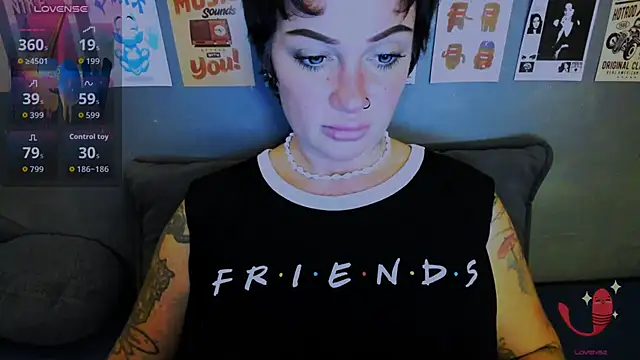 EllieOz - PUSSY PIERCING ( till 1th november)