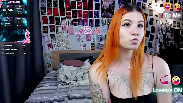 Ulya1smitt - Squirt from dildo
