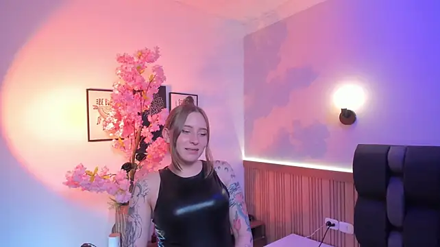 Siouxsie_cenobite - (∩^o^)⊃━☆ Plug, plug, plug (u choose)