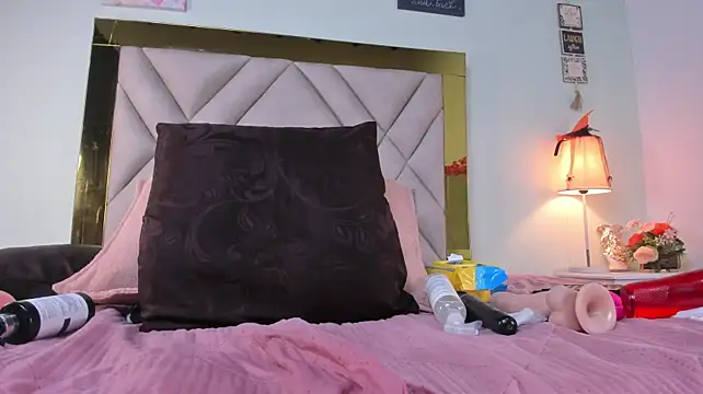 Karla_rossee - fisting in my pussy