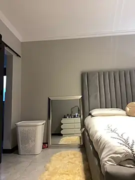 CurvyDesire1