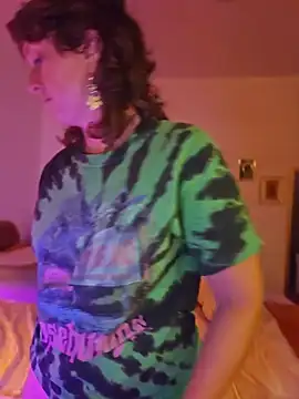 Mossy_kiss - Pussy out, fingers in