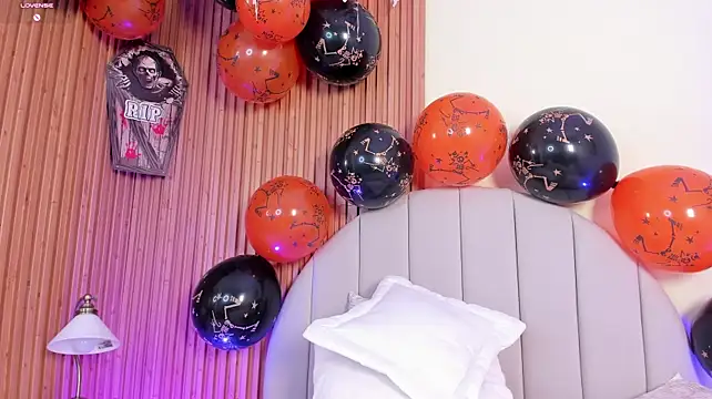 Raquel_Hide - Twerk and spank ass x10