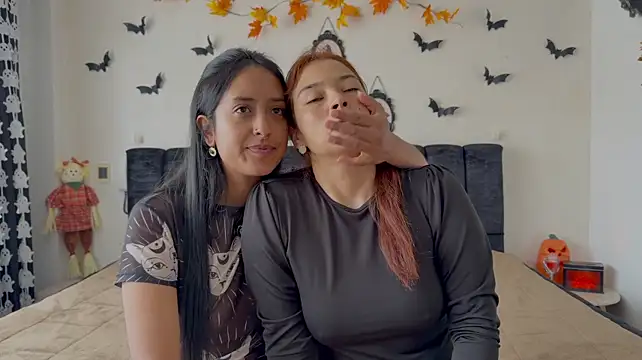 2SummerLove1 - lick pussy close up! 🎃🎃