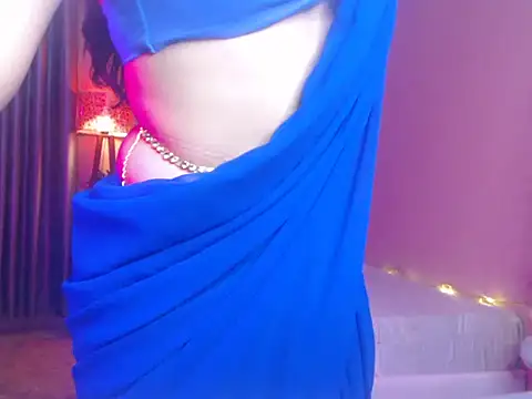 Velvet_Queen1 - pinch nips