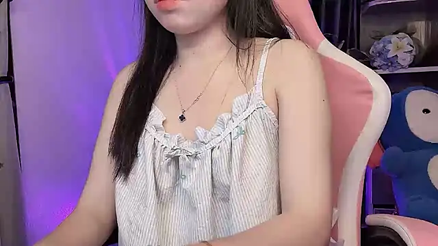 Julie_Ulie - Chúc em may mắn🌺🌺🌺🌺