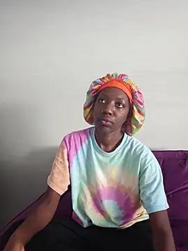 Oliviaprettypussy - Who's gonna be my big bad wolf tonight