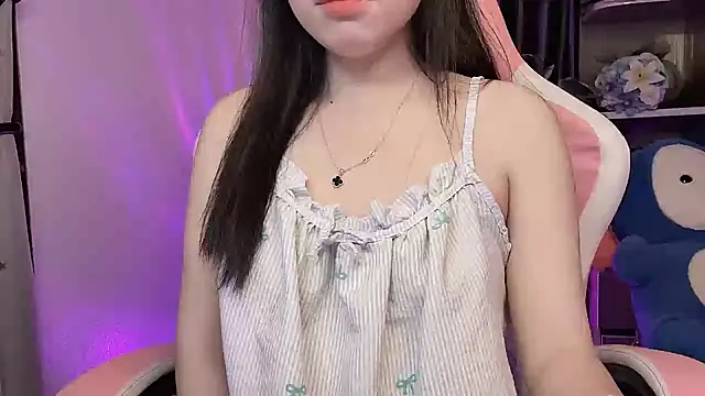 Julie_Ulie - Chúc em may mắn🌺🌺🌺🌺