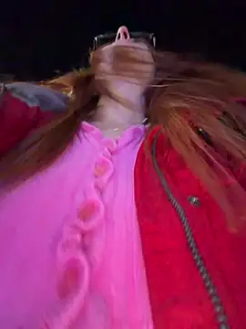NataKitten - Top off in public+clamps on nips,LT🎁