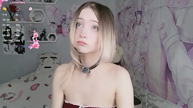 Meganami - lower my shorts