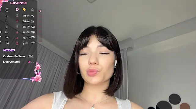 Barbie_Aria - Water in my boobs