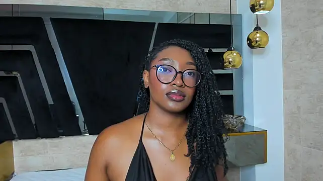 YallianaBrooks - Be sensual, stay naked + oil on body!🖤