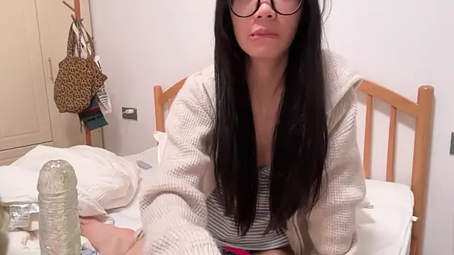 Nooneknowspoppy - happy weekend with poppy