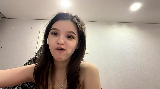 HabitedGatherer - The latest tip gets a sooo hot video