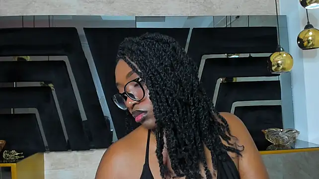 YallianaBrooks - Be sensual, stay naked + oil on body!🖤
