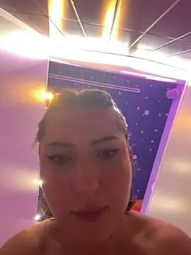 KatyVibes - pull on the nipples
