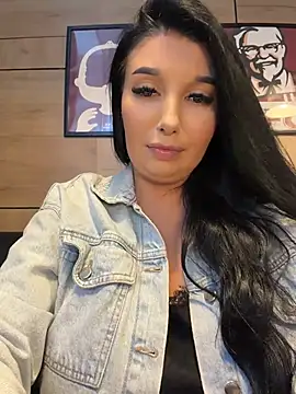 Tisha_Busty