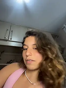 Isadoramacici - começando por aqui, pessoas novas?🙈☺️