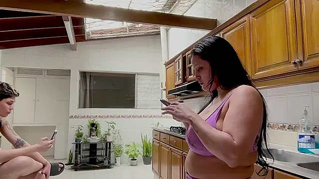 Marcella_and_laura - Lick pussy