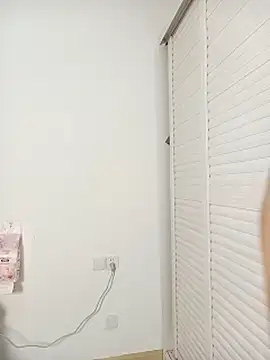 HSU8HSU - 滴蜡滴阴毛Drip wax on pubic hair
