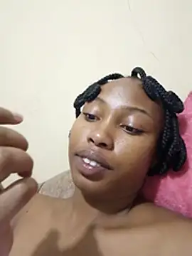 Nasty_boo_boo - spoil the queen