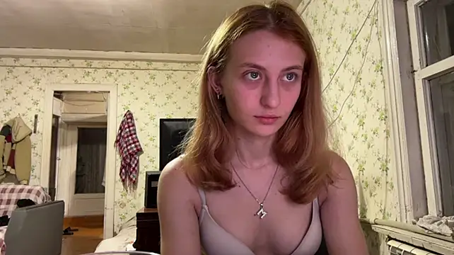 Lisaloveflower - Show part of boobs 😋😍