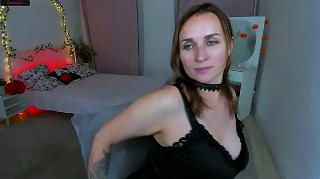 Karinella_x - I'll show you my pussy in all its glory