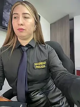 Suzy-111 - CO-WORKER, SUCK my TITS🍒