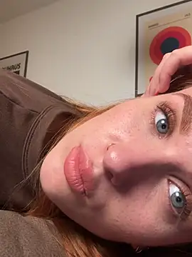 ChiaraVelvet - Play with boobs 1min. 😈