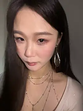 Momo-1314 - 💕支持的哥哥都发大财~~~
