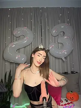 IvonneJoy - a wet and creamy pussy💦