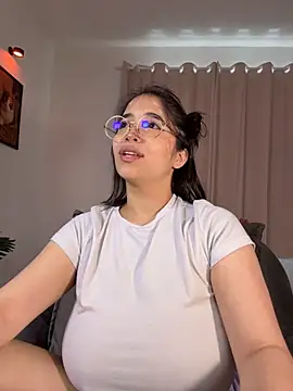 Tati_reyess - tittyfuck