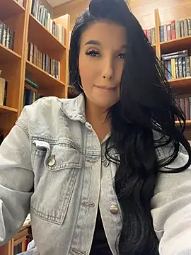 Tisha_Busty - FINGERING 2 HOLE in DOGGY in shop