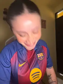 Chloe_rockss_ - sucks nipples