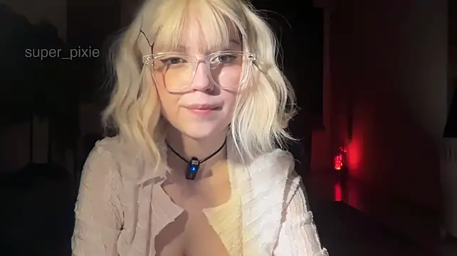 Super_pixie - keep an sexy eye contact