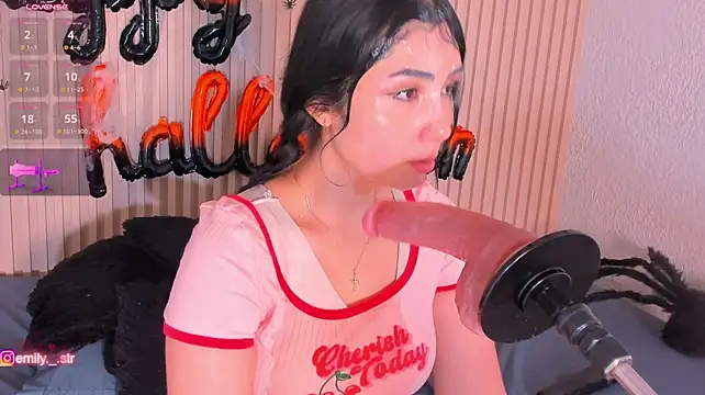 Emily_campbell_ - milk on my face
