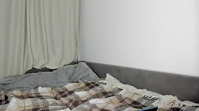 Stellamelow - Tease with my booty