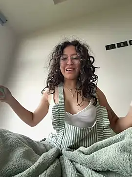 Alicatcua_1 - Masturbarme 10 minutos con máquina