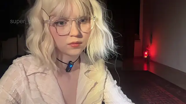 Super_pixie - keep an sexy eye contact