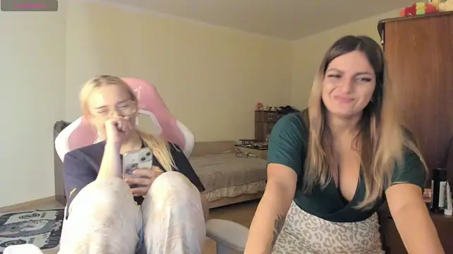 Sweetcherry01 - flash tits