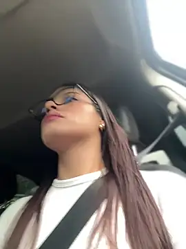 Arilw - Saliva in my pussy lips